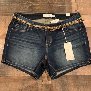 Torrid Dark Wash Jean Shorts with Belt Size 16